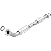 Laden Sie das Bild in den Galerie-Viewer, MagnaFlow Conv DF 05-08 Tacoma 2.7 Rear
