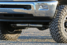 Carica l&#39;immagine nel visualizzatore di Gallery, Fabtech 14-18 Ram 2500/3500 4WD Dual Steering Stabilizer System w/Perf. Shocks