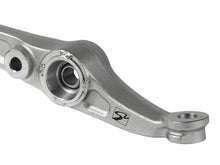 Laden Sie das Bild in den Galerie-Viewer, Skunk2 96-00 Honda Civic EK Front Lower Control Arm w/ Spherical Bearing