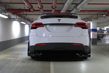 Cargar imagen en el visor de la galería, Rally Armor 2022 Tesla Model X/X Plaid Black UR Mud Flap - Metallic Black Logo