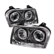 Laden Sie das Bild in den Galerie-Viewer, Spyder Chrysler 300 05-08 Projector Headlights LED Halo LED Blk (Not Included) PRO-YD-C305-HL-BK