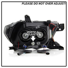 Cargar imagen en el visor de la galería, Spyder Toyota Tacoma 16-18 (SR5 Model Only) Projector Headlights Black Smoke PRO-YD-TT16-LB-BSM