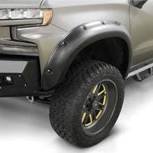 Carica l&#39;immagine nel visualizzatore di Gallery, Lund 2019 Chevy Silverado 1500 RX-Rivet Style Smooth Elite Series Fender Flares - Black (2 Pc.Front)