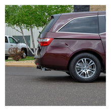 Load image into Gallery viewer, Curt 05-11 Honda Odyssey Class 3 Trailer Hitch w/2in Receiver