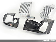 Charger l&#39;image dans la galerie, AWE Tuning Audi 2.7T Performance Intercooler Kit - w/Carbon Fiber Shrouds