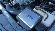 गैलरी व्यूवर में इमेज लोड करें, Volant 04-08 Dodge Magnum SRT8 6.1 V8 Pro5 Closed Box Air Intake System