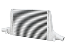 Charger l&#39;image dans la galerie, AWE Tuning 2018-2019 Audi B9 S4 / S5 Quattro 3.0T Cold Front Intercooler Kit