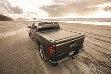 Cargar imagen en el visor de la galería, Roll-N-Lock 2019 Ford Ranger 72.7in A-Series Retractable Tonneau Cover