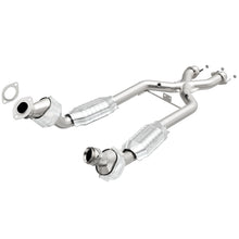 Carica l&#39;immagine nel visualizzatore di Gallery, Magnaflow Conv DF 96-98 4.6L *California*