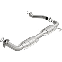 Laden Sie das Bild in den Galerie-Viewer, MagnaFlow Conv DF 07-08 Tundra 5.7L Driver Side OEM