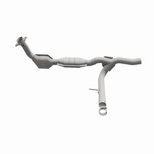 Carica l&#39;immagine nel visualizzatore di Gallery, MagnaFlow Conv Direct Fit 2005 Ford F150 V8