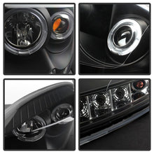 Carica l&#39;immagine nel visualizzatore di Gallery, Spyder Dodge Ram 1500 06-08/Ram 2500 06-09 Projector Headlights LED Halo LED Blk PRO-YD-DR06-HL-BK