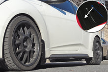 Laden Sie das Bild in den Galerie-Viewer, Rally Armor 12-13 Hyundai Veloster UR Black Mud Flap w/ Grey Logo