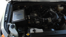 गैलरी व्यूवर में इमेज लोड करें, Volant 06-09 Toyota FJ Cruiser 4.0L V6 DryTech Closed Box Air Intake System