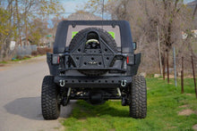 Charger l&#39;image dans la galerie, DV8 Offroad 07-18 Jeep Wrangler Body Mounted Tire Carrier