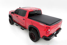 Laden Sie das Bild in den Galerie-Viewer, Lund 2019 Chevrolet Silverado 1500 (5.5ft. Bed) Genesis Elite Roll Up Tonneau Cover - Black