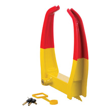 Carica l&#39;immagine nel visualizzatore di Gallery, Curt Wheel Chock Lock (Yellow Powder Coat)