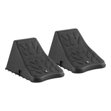 Carica l&#39;immagine nel visualizzatore di Gallery, Curt Wheel Chock Set (Up to 17in Wide Wheels)
