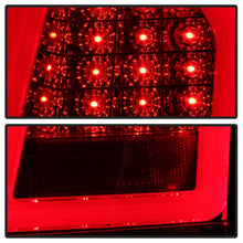 Charger l&#39;image dans la galerie, Spyder 05-07 Chrysler 3000C Verison 2 Light Bar LED Tail Lights - Red Clear (ALT-YD-C305V2-LED-RC)