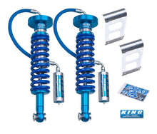 Carica l&#39;immagine nel visualizzatore di Gallery, King Shocks 04-08 Ford F150 4WD Front 2.5 Dia Remote Reservoir Coilover (Pair)