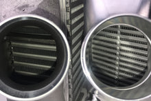 गैलरी व्यूवर में इमेज लोड करें, CSF Porsche 911 GT2 RS Twin Intercooler Set