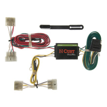 Carica l'immagine nel visualizzatore di Gallery, Curt 98-02 Kia Sportage Custom Wiring Harness (4-Way Flat Output)