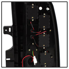 Laden Sie das Bild in den Galerie-Viewer, Spyder Chevy Tahoe / Suburban 15-17 LED Tail Lights - Red Clear (ALT-YD-CTA15-LED-RC)