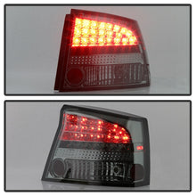 Laden Sie das Bild in den Galerie-Viewer, Spyder Dodge Charger 06-08 LED Tail Lights Smoke ALT-YD-DCH05-LED-SM