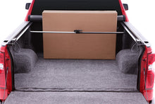 Laden Sie das Bild in den Galerie-Viewer, Lund Universal Ratcheting Cargo Bar - Black