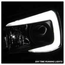 Carica l&#39;immagine nel visualizzatore di Gallery, Spyder Subaru WRX 08-09 Projector Headlights - Halogen Model Only - Black PRO-YD-SWRX08-LBDRL-BK