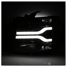 Carica l&#39;immagine nel visualizzatore di Gallery, Spyder Chevy Silverado 1500 07-13 Version 3 Projector Headlights - Black PRO-YD-CS07V3-LBDRL-BK