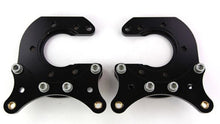 Carica l&#39;immagine nel visualizzatore di Gallery, Wilwood Brackets (2) - Pro Street - Mopar/Dana - Green Snap Ring 2.36in Offset