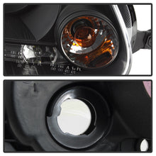 गैलरी व्यूवर में इमेज लोड करें, Spyder Volkswagen GTI 06-09/Jetta 06-09 Halogen Model Only - LED Halo DRL Black PRO-YD-VG06-HL-BK