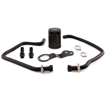 Carica l&#39;immagine nel visualizzatore di Gallery, Mishimoto 2016+ Chevrolet Camaro SS Baffled Oil Catch Can Kit - Black