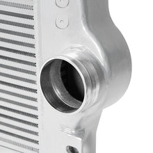 गैलरी व्यूवर में इमेज लोड करें, Mishimoto 11+ Chevrolet/GMC Duramax Intercooler (Silver)
