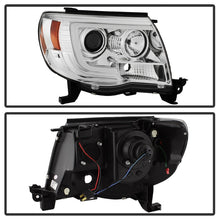 गैलरी व्यूवर में इमेज लोड करें, Spyder Toyota Tacoma 05-11 Projector Headlights - Light Bar DRL - Chrome PRO-YD-TT05V2-LB-C
