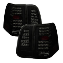 गैलरी व्यूवर में इमेज लोड करें, Xtune Lincoln Navigator 03-06 LED Tail Lights Black Smoked ALT-JH-LN03-LED-BSM