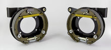 Carica l&#39;immagine nel visualizzatore di Gallery, Wilwood Brackets (2) - Disc/Drum Mustang 8.8 2.50in Offset 1PC 11x0.81 Rotor