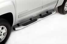 Laden Sie das Bild in den Galerie-Viewer, Lund 07-17 Chevy Silverado 1500 Crew Cab (Excl. 11-17 Diesel) 5in. Oval Bent Nerf Bars - Chrome