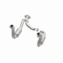 Laden Sie das Bild in den Galerie-Viewer, Magnaflow Conv DF 08-10 Ford F-250/F-250 SD/F-350/F-350 SD 5.4L/6.8L / F-450 SD 6.8L Y-Pipe Assembly
