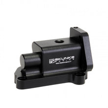 गैलरी व्यूवर में इमेज लोड करें, Skunk2 Honda/Acura H-Series VTEC Black Anodized Billet Solenoid