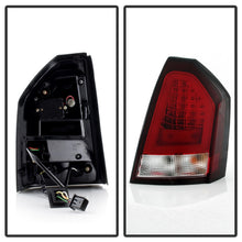Charger l&#39;image dans la galerie, Spyder 05-07 Chrysler 3000C Verison 2 Light Bar LED Tail Lights - Red Clear (ALT-YD-C305V2-LED-RC)