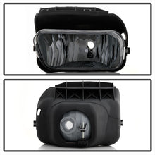 Laden Sie das Bild in den Galerie-Viewer, Spyder Chevy Silverado 03-06 OEM Fog Lights wo/switch Smke FL-OEM-CS03-SM