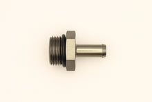 गैलरी व्यूवर में इमेज लोड करें, DeatschWerks 8AN ORB Male To 5/16in. Male Barb Fitting (Incl. O-Ring)