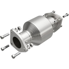 Laden Sie das Bild in den Galerie-Viewer, Magnaflow Conv DF 08-09 Accord 3.5L rear