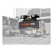 Carica l&#39;immagine nel visualizzatore di Gallery, Curt Q25 5th Wheel Hitch Head