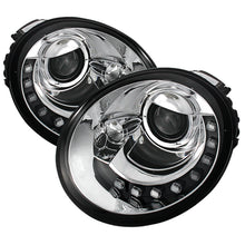 Laden Sie das Bild in den Galerie-Viewer, Spyder Volkswagen Beetle 1998-2005 Projector Headlights DRL Chrome PRO-YD-VB98-DRL-C