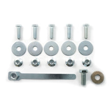 Load image into Gallery viewer, Curt 01-05 Volkswagen Jetta Wagon Class 1 Trailer Hitch w/1-1/4in Receiver