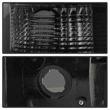 Laden Sie das Bild in den Galerie-Viewer, Spyder 07-13 Silverado (Will Not Work w/2010 921 Bulb)V3 Tail Lights Blk Smk ALT-YD-CS07V3-LBLED-BSM