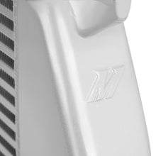 गैलरी व्यूवर में इमेज लोड करें, Mishimoto 03-07 Dodge 5.9L Cummins Intercooler Kit w/ Pipes (Silver)